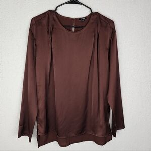 EXPRESS Satin Pleated Long Sleeve Gramercy Blouse in Rich Mocha M